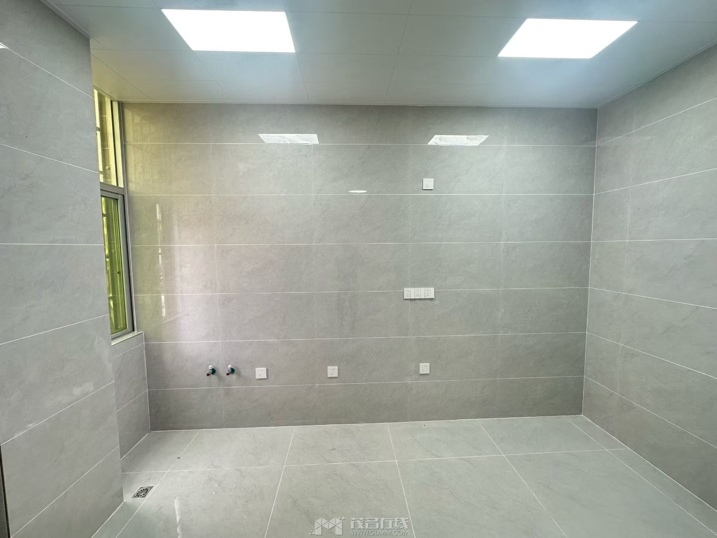e3122bfa9452f852f7af77a63a76c015.jpg