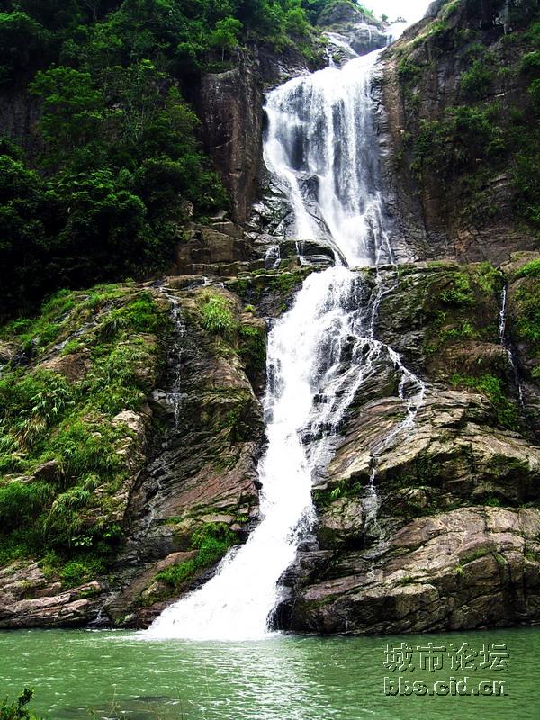 [原创]广西岑溪桂东漂流白霜涧景区赏瀑布